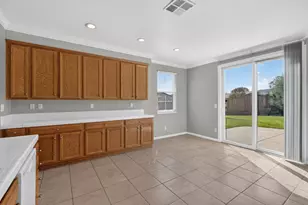 9236 Earl Fife Dr, Elk Grove, CA 95624 - Photo 23