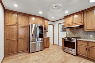 1116 Darnel Way, Sacramento, CA 95822 - Photo 3