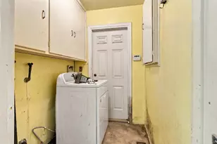 208 E Adams St, Stockton, CA 95204 - Photo 21