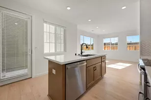 14545 Southpointe Dr, Folsom, CA 95630 - Photo 5