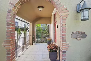 1303 39th St, Sacramento, CA 95816 - Photo 5