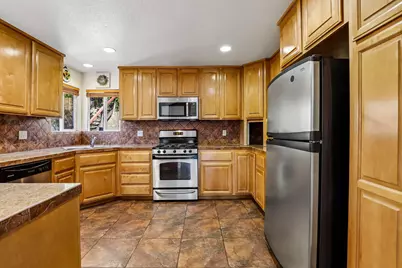 3565 Mountain View Drive, Rocklin, CA 95677 - Photo 15