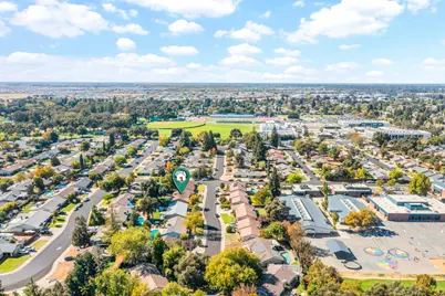 8956 Lansdowne Court, Elk Grove, CA 95624 - Photo 57