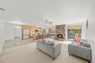 8956 Lansdowne Ct, Elk Grove, CA 95624 - Photo 9