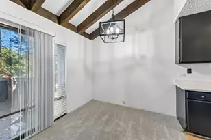 2201 Woodside Ln, Sacramento, CA 95825 - Photo 7