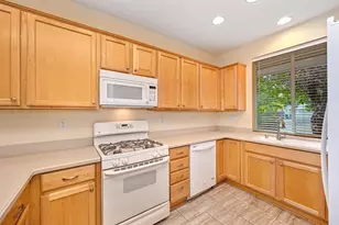 2345 Ryedale Ln, Sacramento, CA 95835 - Photo 17