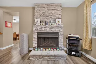 5420 Elk Hollow Ct, Elk Grove, CA 95758 - Photo 9
