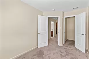 4529 Greenholme Dr, Sacramento, CA 95842 - Photo 13