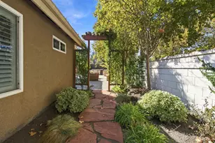 3927 Bridlewood Cir, Stockton, CA 95219 - Photo 33
