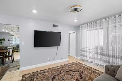 4713 Moorpark Way, Sacramento, CA 95842 - Photo 35