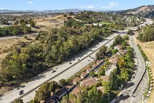 8729 Mountain Blvd, Oakland, CA 94605 - Photo 15