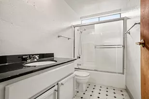 8729 Mountain Blvd, Oakland, CA 94605 - Photo 9
