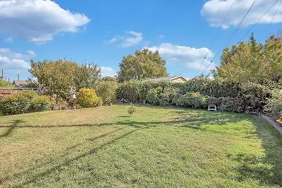 7001 Chandler Drive, Sacramento, CA 95828 - Photo 5