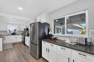 6860 Pocket Rd, Sacramento, CA 95831 - Photo 11