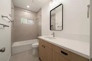 1025 Las Palmas Ave, Sacramento, CA 95815 - Photo 41
