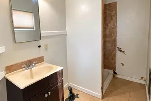 821 W Swift Ave, Fresno, CA 93705 - Photo 23
