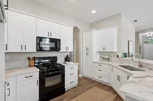 2305 Dinwiddie Way, Elk Grove, CA 95758 - Photo 21