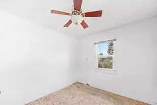 1346 E Gum Ave, Woodland, CA 95776 - Photo 21