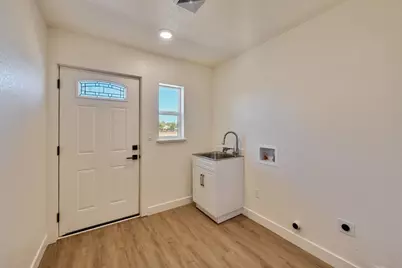 4564 Ardmore Avenue, Olivehurst, CA 95961 - Photo 25