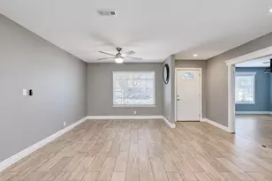 1949 Sierra Ct, Merced, CA 95340 - Photo 9