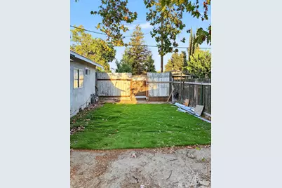 1031 Kenwood Avenue, Turlock, CA 95380 - Photo 3