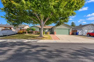 2404 Codding Dr, Modesto, CA 95350 - Photo 3