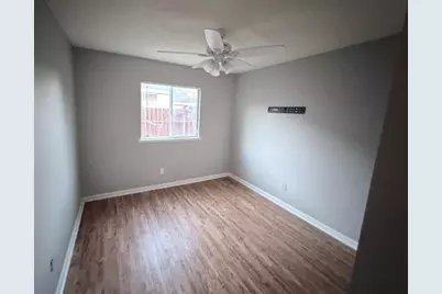 9021 Prairie Trail Way, Sacramento, CA 95826 - Photo 15