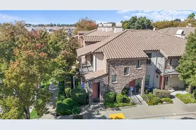 410 Regatta Lane #202, West Sacramento, CA 95605 - Photo 1