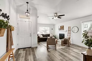 9040 Pembridge Dr, Elk Grove, CA 95624 - Photo 7