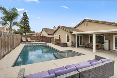 9040 Pembridge Drive, Elk Grove, CA 95624 - Photo 3