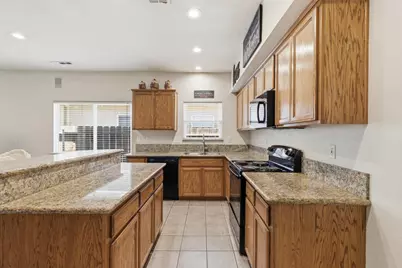 2408 Snapdragon Court, Modesto, CA 95355 - Photo 9