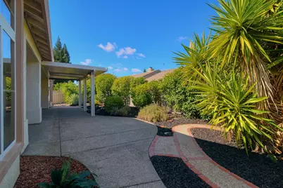 7045 Windchime Way, Roseville, CA 95747 - Photo 47