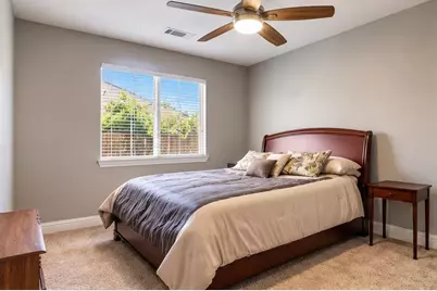 930 Chisholm Trail, Galt, CA 95632 - Photo 37