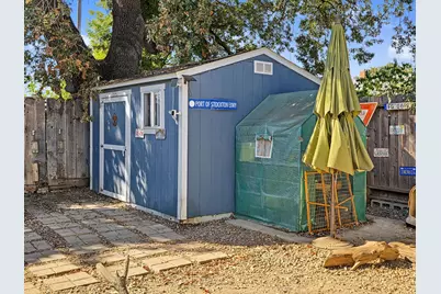1435 Elmwood Avenue, Stockton, CA 95204 - Photo 9