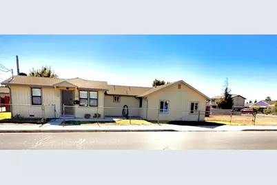 420 W North Street, Manteca, CA 95336 - Photo 1
