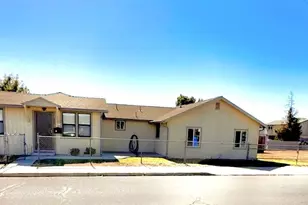 420 W North St, Manteca, CA 95336 - Photo 1