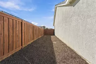 2041 Fowler Wy, Woodland, CA 95776 - Photo 43