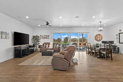 8667 S Santa Lucia Court, Escalon, CA 95320 - Photo 15