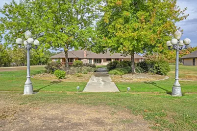 10696 Sheldon Woods Way, Elk Grove, CA 95624 - Photo 45