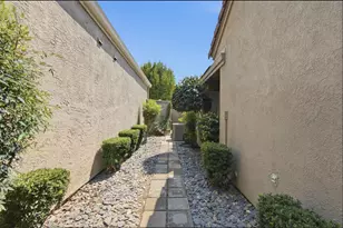 1137 Copper Cottage Ln, Modesto, CA 95355 - Photo 33