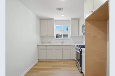 832 W 9th Street, Merced, CA 95341 - Photo 9