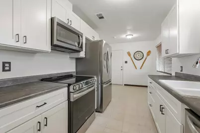 4427 Caxton Court, North Highlands, CA 95660 - Photo 9