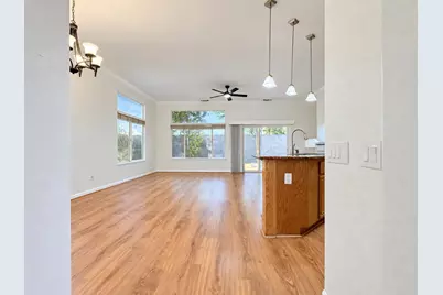 2087 Fountain Square Avenue, Manteca, CA 95337 - Photo 9