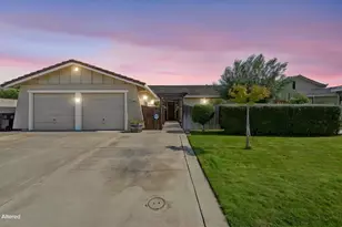1252 Sterling Pl, Manteca, CA 95336 - Photo 1