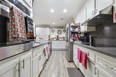 6204 Madison Avenue, Carmichael, CA 95608 - Photo 17