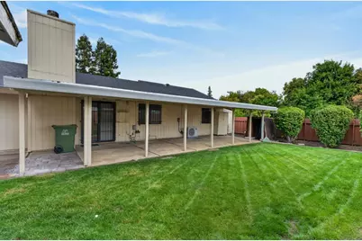 6816 Bronze Oak Court, Elk Grove, CA 95758 - Photo 31