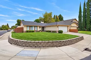 6816 Bronze Oak Ct, Elk Grove, CA 95758 - Photo 3