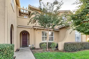 8398 Crystal Walk Cir, Elk Grove, CA 95758 - Photo 3
