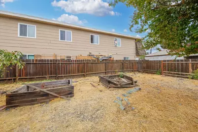 1811 W Acacia Street, Stockton, CA 95203 - Photo 31