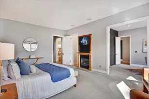 7010 Pinehaven Rd, Oakland, CA 94611 - Photo 31